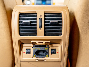 Volkswagen Passat Highline 2.0 110KW (11 foto / 12)