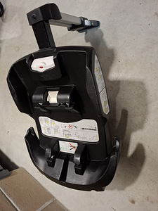DOONA turvahäll - käru + Isofix (komplekt) (2 foto / 5)