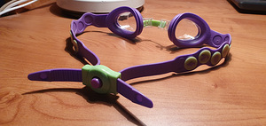Lillad ujumisprillid Speedo (2 foto / 2)
