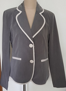 Ilus kostüüm Bonprix b.p.c. collection, suurus 38-40 (1 foto / 2)