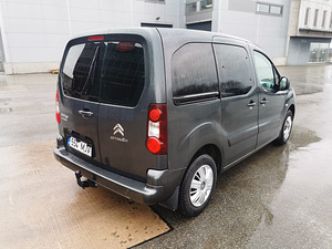 CITROEN BERLINGO N1 1.6, 68 kW, 2015 (4 foto / 10)