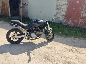 Продам Ducati Monster 750 IE DARK V2 (2 фото из 6)