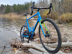 MNT / gravel Fuji Cross 1.3 cyclo (4 foto / 6)
