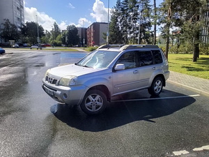 Nissan x-trail (5 foto / 6)
