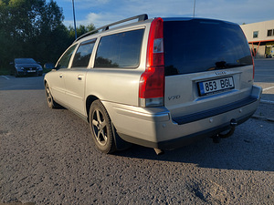 Продам Volvo V70 D5, 2006, 2.4TDI, (6 фото из 11)