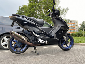 Aprillia sr50 factory 50cc 4kw 2006 (1 foto / 7)