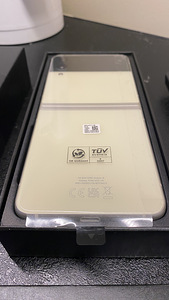Samsung galaxy Z flip 3 (4 foto / 5)