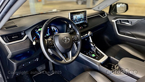 Toyota RAV4 AWD-i Premium 2022 JBL+ Smartmirror 2.5 131 kW (5 foto / 15)
