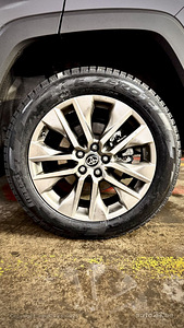 Toyota RAV4 AWD-i Premium 2022 JBL+ Smartmirror 2.5 131 kW (15 foto / 15)
