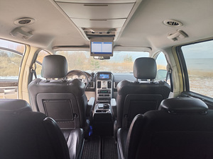 Crysler grand voyager (4 foto / 8)