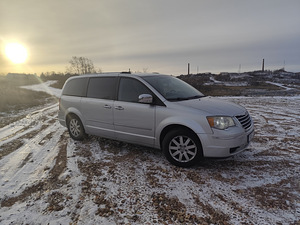 Crysler grand voyager (7 foto / 8)