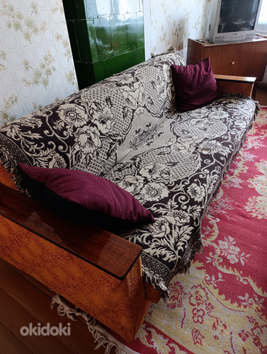 Отдам диван, кресла и кровать(1.20см)
