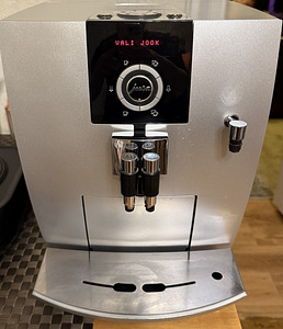 Jura Impressa J5 (1 фото из 2)