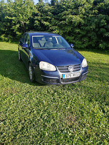 VOLKSWAGEN JETTA 1,6 75 KW. 2006.г. (2 фото из 9)
