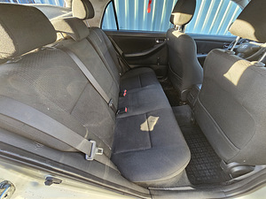Toyota Corolla 1.4 71kw 2005a. (9 foto / 10)