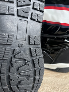 Used talve sapaid Hilfiger37-37.5 (4 foto / 4)