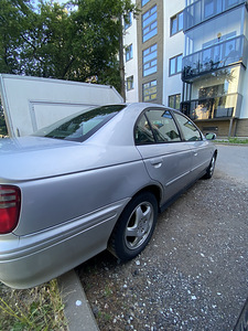 Honda Accord (4 foto / 6)