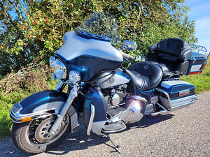Harley-Davidson Electra Glide FLHTCUI ULTRA CLASSIC 2001 (1 foto / 7)