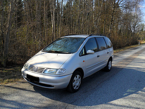Volkswagen Sharan / Galaxy / 1.9 diesel 81kW по запчастям (1 фото из 6)