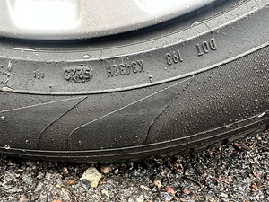235/60/R18 Ainult Rehvid (3 foto / 10)