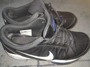 Кроссовки Nike (2 фото из 2)