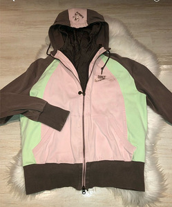 Nike толстовка (2 фото из 3)
