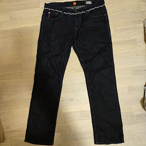 Hugo Boss teksad 31/31 (1 foto / 2)