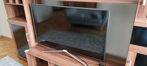 SAMSUNG 49" SMART TV (1 фото из 2)