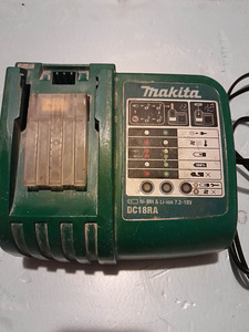 Laadija Makita (1 foto / 1)