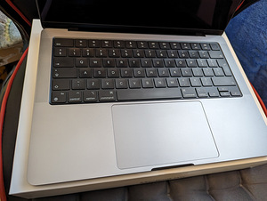 Apple MacBook Pro 14" M1 Pro (2021), 32GB, 512 SSD (2 foto / 4)