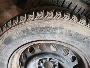 Rehvid Peugeot Expertile (1 foto / 3)