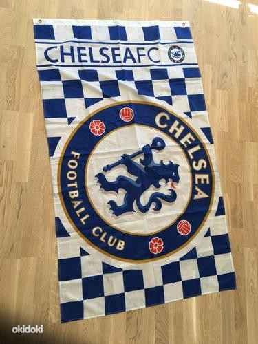 Chelsea lipp (foto #1)