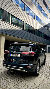 Toyota RAV4 2.5 114kW (7 foto / 13)