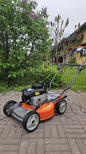 Muruniiduk Husqvarna iseliikuv (3 foto / 4)