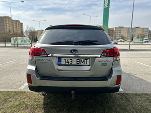 Subaru Outback 2014 2.0 110kw (5 foto / 9)