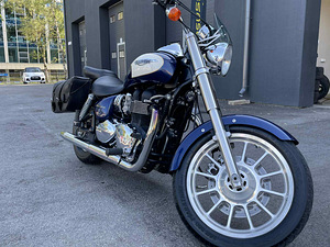 TRIUMPH AMERICA (4 foto / 6)