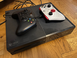 XBOX one ja mängud (2 foto / 7)