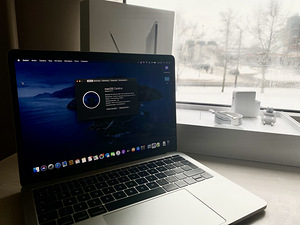 MacBook Pro (2017, 13", 256GB, два thunderbolt 3 порта) (2 фото из 7)