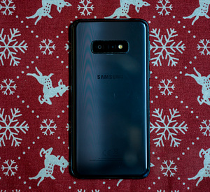 Samsung Galaxy S10e (5 foto / 7)
