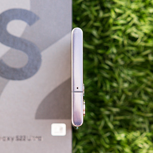 Samsung Galaxy S22 Ultra 256/12 telefon (5 foto / 6)