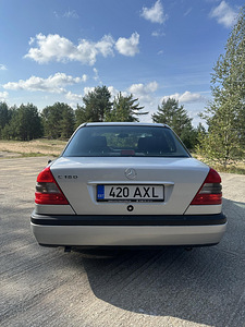 Mercedes-Benz C180 (3 foto / 7)