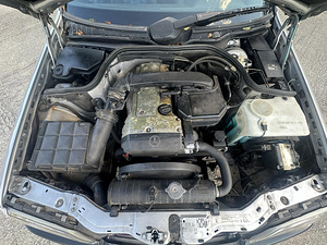 Mercedes-Benz C180 (6 foto / 7)