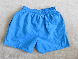 Новые шорты для мальчиков Calvin Klein, размер 158 (5 фото из 6)