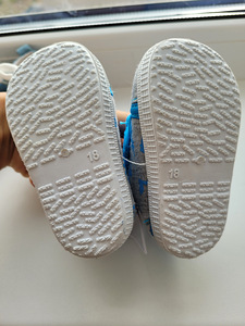Детские тапочки NEW (2 фото из 6)
