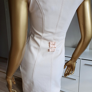 Elisabetta Franchi käsitöökleit (2 foto / 3)
