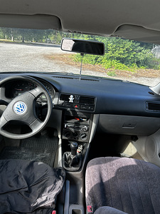 Volkswagen Bora (8 foto / 8)
