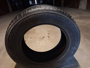 Шины 225/65R17 (1 фото из 3)