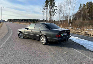 Mercedes-Benz 300 Turbo 3.0 R6 OM 603 D 30 A 108kW (6 foto / 15)