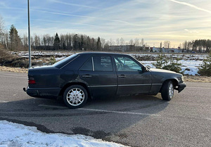 Mercedes-Benz 300 Turbo 3.0 R6 OM 603 D 30 A 108kW (8 foto / 15)