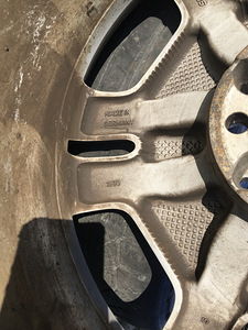 Литые диски Mercedes-Benz Bbs R18 (7 фото из 8)